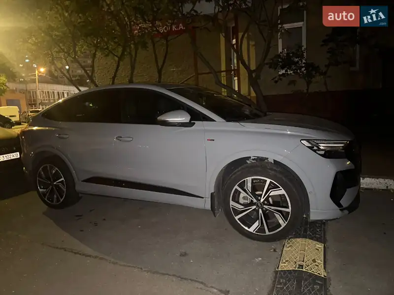 Audi Q4 Sportback e-tron