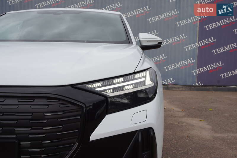 Позашляховик / Кросовер Audi Q4 Sportback e-tron 2022 в Одесі
