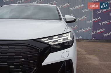 Внедорожник / Кроссовер Audi Q4 Sportback e-tron 2022 в 