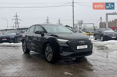 Позашляховик / Кросовер Audi Q4 Sportback e-tron 2022 в Чернівцях