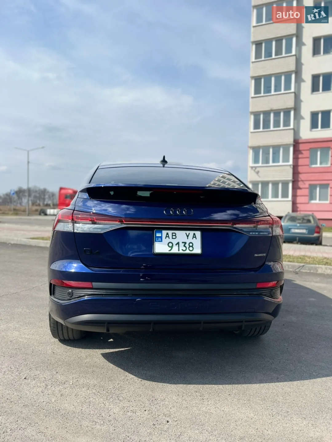 2023 Audi Q4 Sportback e-tron - мініатюра 4