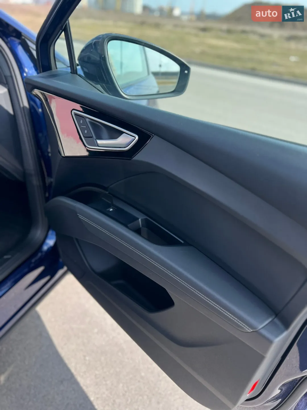 2023 Audi Q4 Sportback e-tron - мініатюра 25