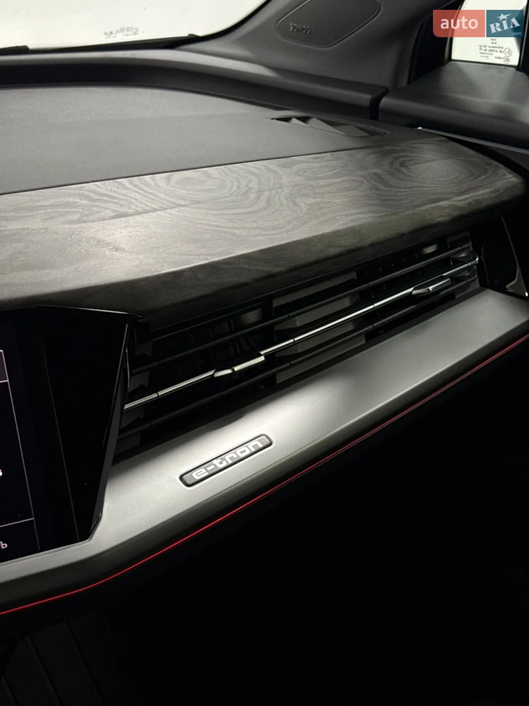 2022 Audi Q4 Sportback e-tron - мініатюра 27