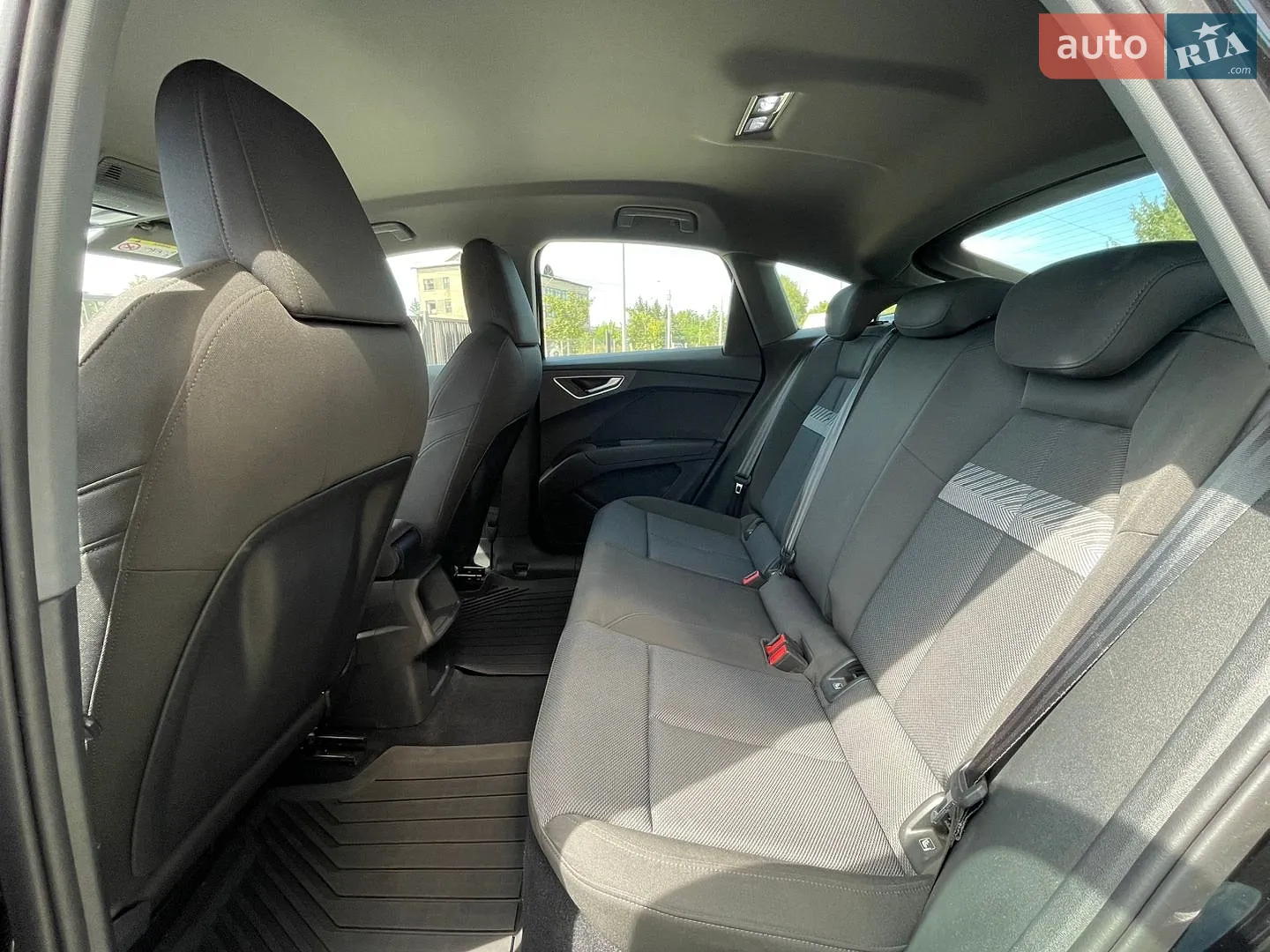 2022 Audi Q4 Sportback e-tron - мініатюра 11