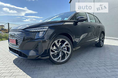 Внедорожник / Кроссовер Audi Q5 e-tron 2024 в 