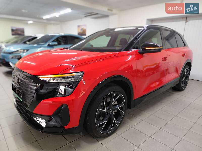 Позашляховик / Кросовер Audi Q5 e-tron 2023 в Києві