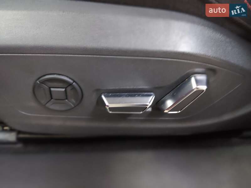Позашляховик / Кросовер Audi Q5 e-tron 2023 в Києві