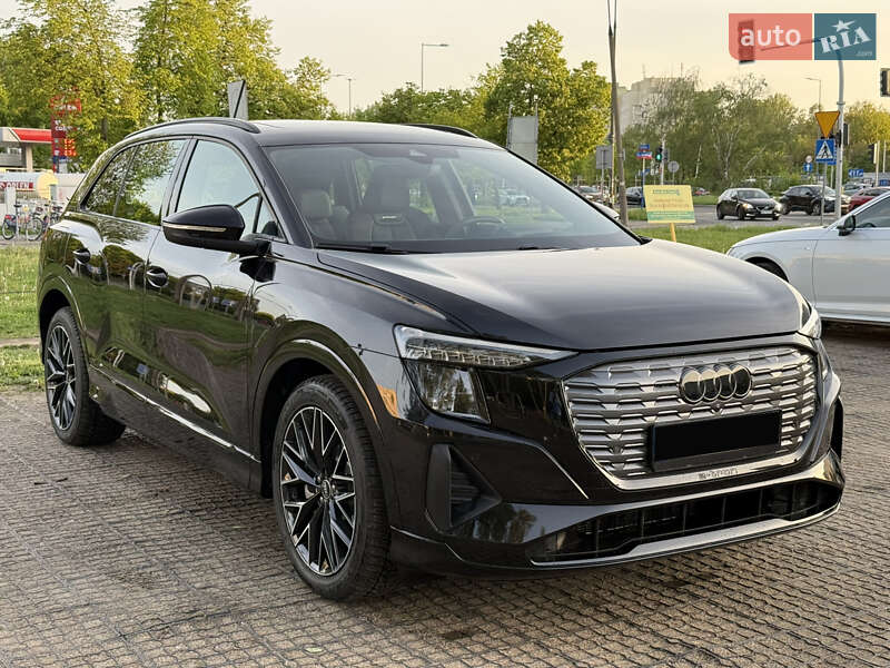 Audi Q5 e-tron 2024