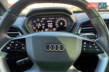 Внедорожник / Кроссовер Audi Q5 e-tron 2022 в 