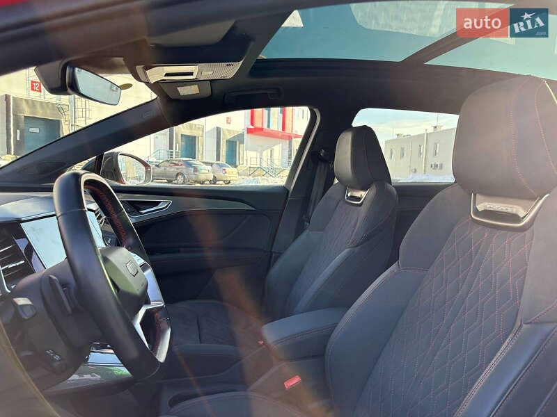 Внедорожник / Кроссовер Audi Q5 e-tron 2022 в Киеве фото 34 Внедорожник / Кроссовер Audi Q5 e-tron 2022 в Киеве