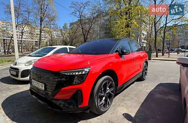 Внедорожник / Кроссовер Audi Q5 e-tron 2022 в 