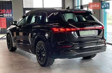 Внедорожник / Кроссовер Audi Q5 e-tron 2023 в 