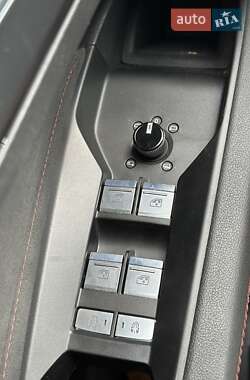 Внедорожник / Кроссовер Audi Q5 e-tron 2022 в 