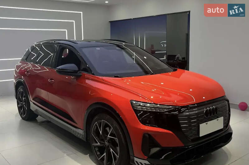 Внедорожник / Кроссовер Audi Q5 e-tron 2022 в Львове