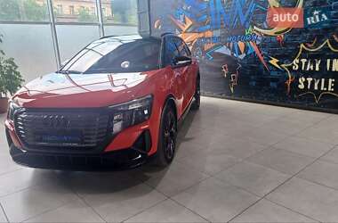 Внедорожник / Кроссовер Audi Q5 e-tron 2022 в 