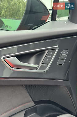 Внедорожник / Кроссовер Audi Q5 e-tron 2022 в 