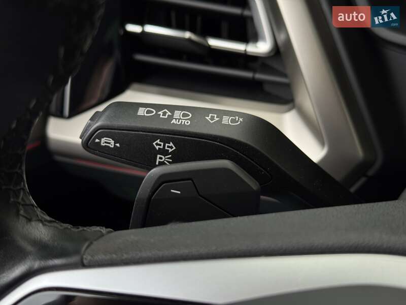 Позашляховик / Кросовер Audi Q5 e-tron 2022 в Києві