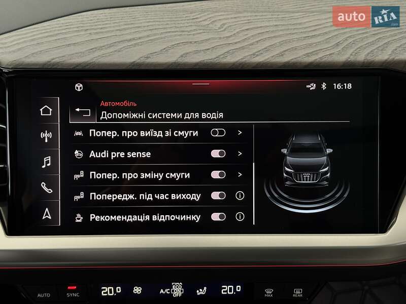 Позашляховик / Кросовер Audi Q5 e-tron 2022 в Києві