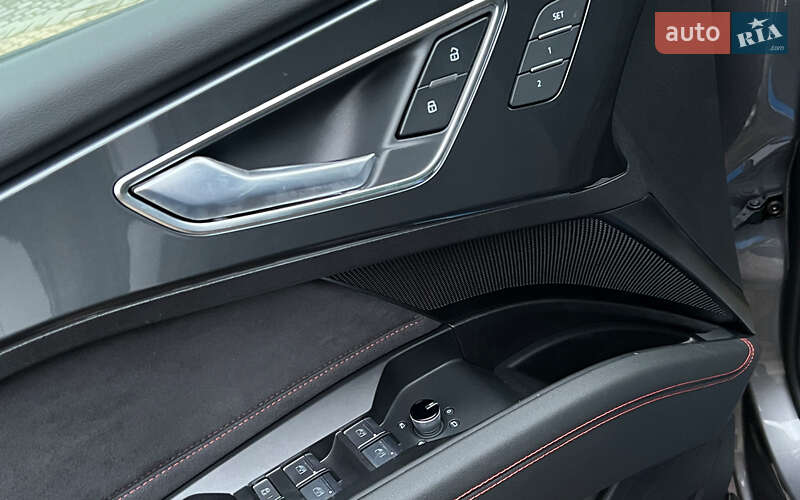 Внедорожник / Кроссовер Audi Q5 e-tron 2022 в Львове фото 20 Внедорожник / Кроссовер Audi Q5 e-tron 2022 в Львове