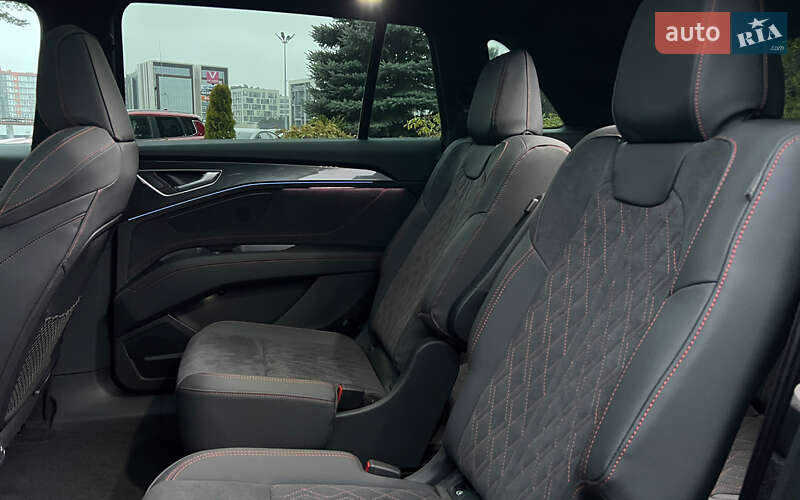 Внедорожник / Кроссовер Audi Q5 e-tron 2022 в Львове фото 25 Внедорожник / Кроссовер Audi Q5 e-tron 2022 в Львове