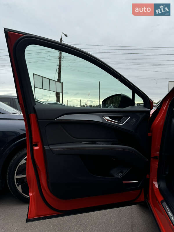 Внедорожник / Кроссовер Audi Q5 e-tron 2022 в Киеве фото 21 Внедорожник / Кроссовер Audi Q5 e-tron 2022 в Киеве