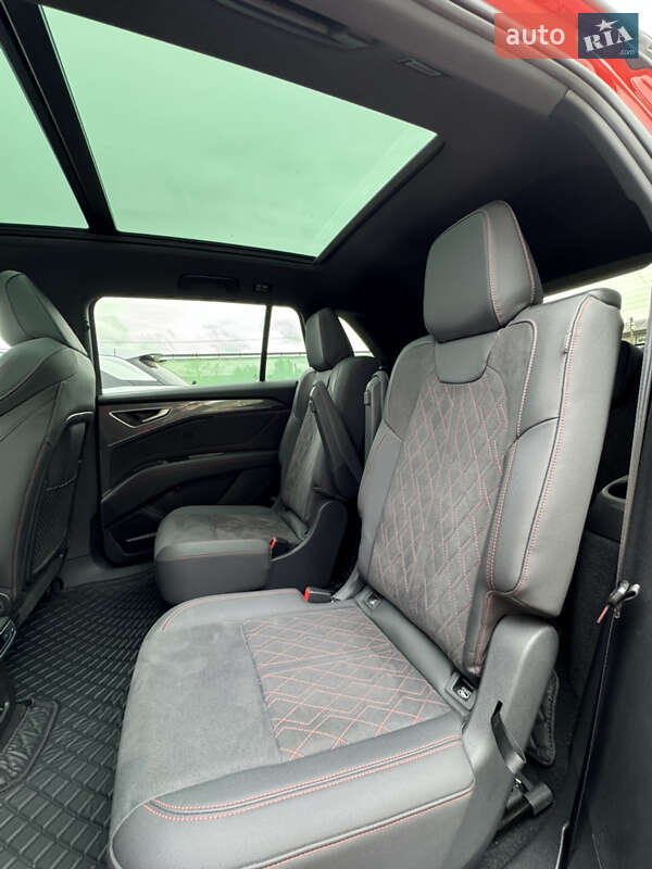 Внедорожник / Кроссовер Audi Q5 e-tron 2022 в Киеве фото 35 Внедорожник / Кроссовер Audi Q5 e-tron 2022 в Киеве