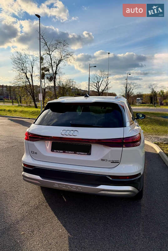 Внедорожник / Кроссовер Audi Q5 e-tron 2022 в Днепре фото 6 Внедорожник / Кроссовер Audi Q5 e-tron 2022 в Днепре