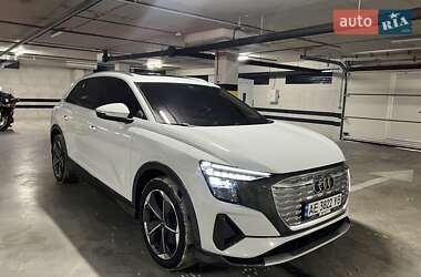 Позашляховик / Кросовер Audi Q5 e-tron 2022 в Дніпрі