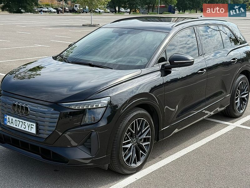Внедорожник / Кроссовер Audi Q5 e-tron 2025 в Киеве