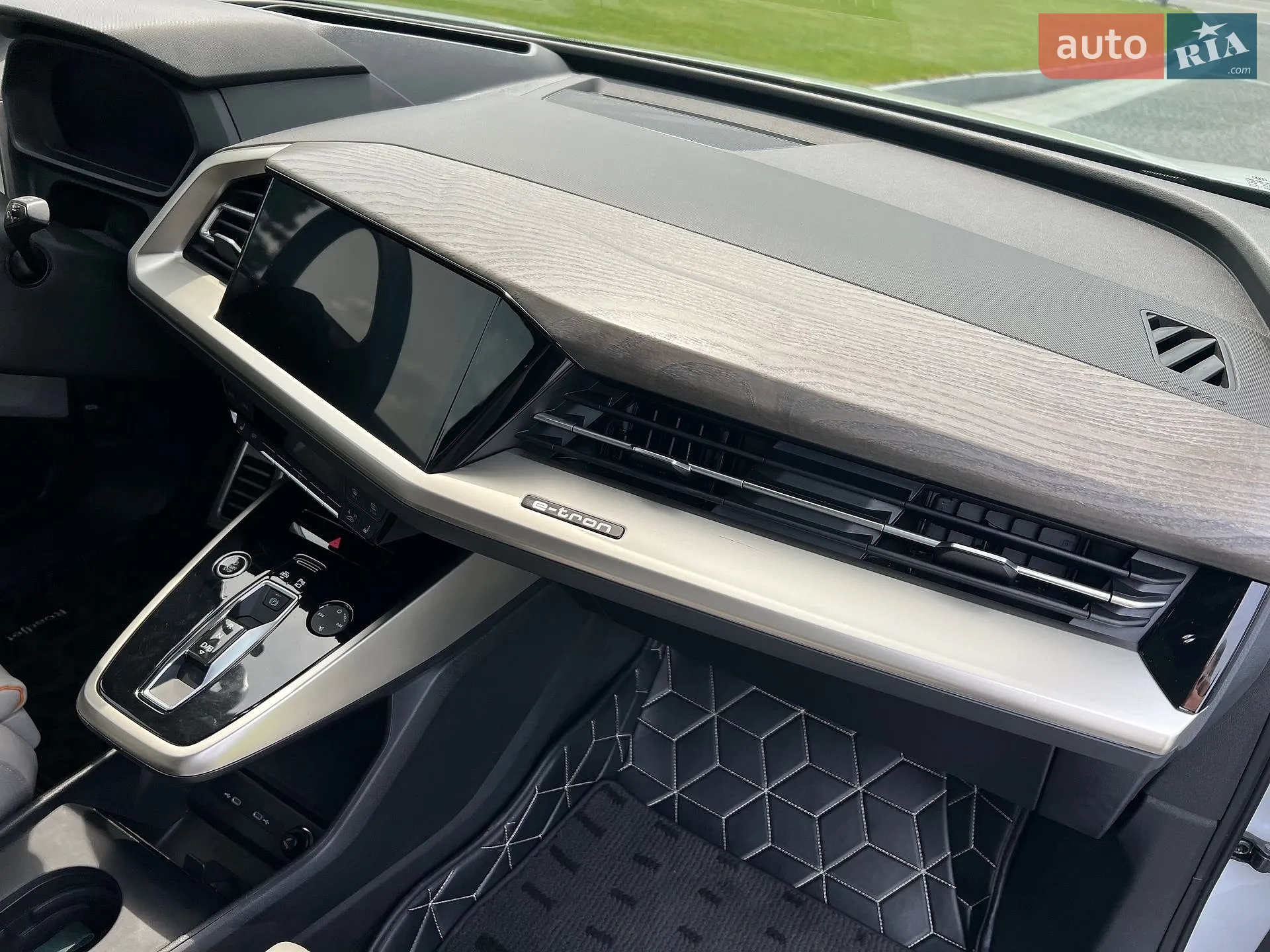 2022 Audi Q5 - мініатюра 16