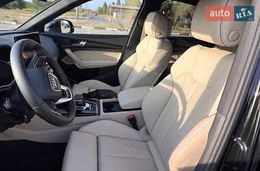 Позашляховик / Кросовер Audi Q5 Sportback 2023 в 