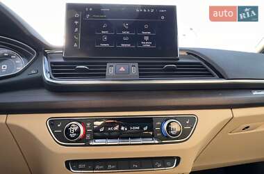 Позашляховик / Кросовер Audi Q5 Sportback 2023 в 