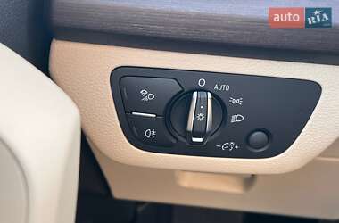 Позашляховик / Кросовер Audi Q5 Sportback 2023 в 