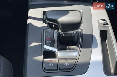 Внедорожник / Кроссовер Audi Q5 Sportback 2022 в 