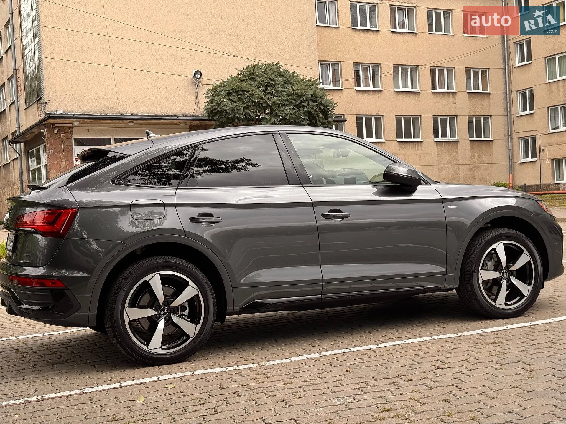 2021 Audi Q5 Sportback - мініатюра 2