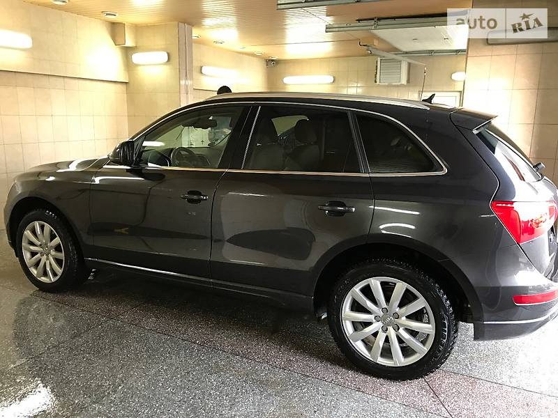 Внедорожник / Кроссовер Audi Q5 2010 в Тячеве