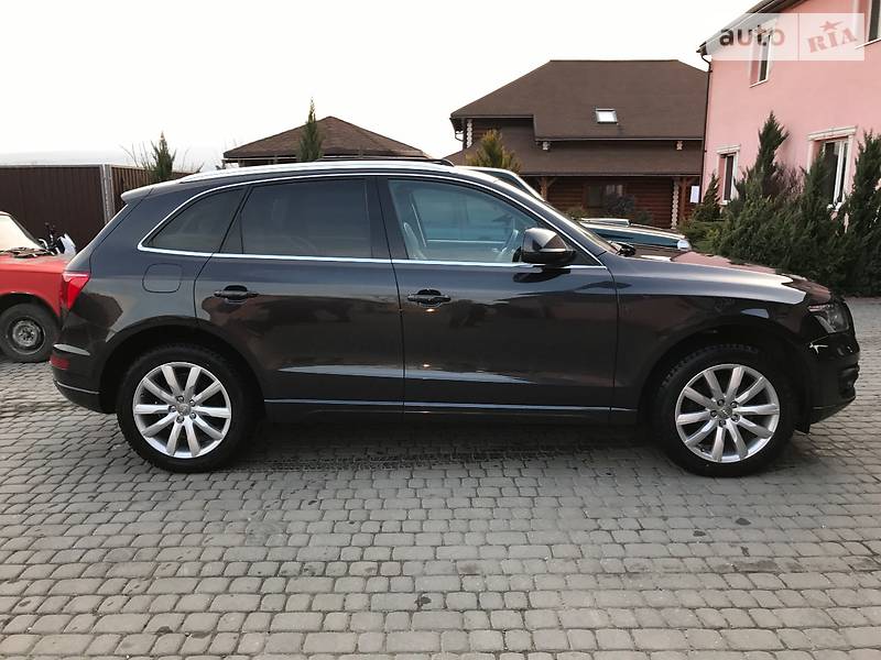 Внедорожник / Кроссовер Audi Q5 2010 в Тячеве