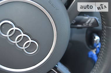 Позашляховик / Кросовер Audi Q5 2016 в 