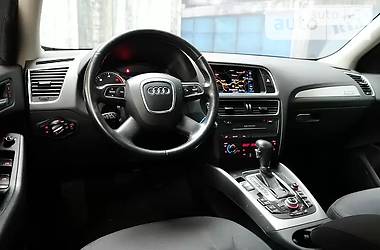 Внедорожник / Кроссовер Audi Q5 2010 в Луцке