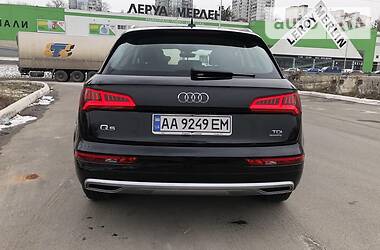 Позашляховик / Кросовер Audi Q5 2017 в 