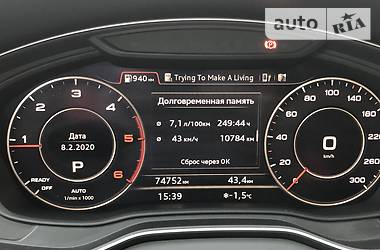 Позашляховик / Кросовер Audi Q5 2017 в 