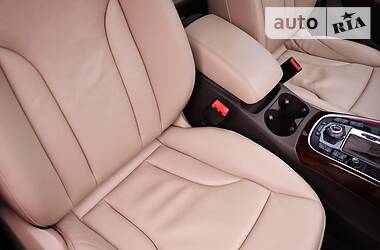 Внедорожник / Кроссовер Audi Q5 2011 в 