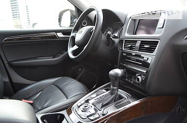 Позашляховик / Кросовер Audi Q5 2013 в 