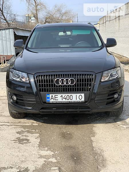 Позашляховик / Кросовер Audi Q5 2011 в Дніпрі