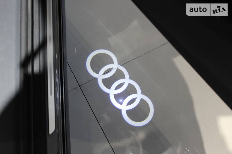 Позашляховик / Кросовер Audi Q5 2018 в Одесі