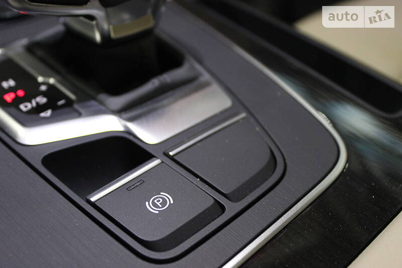 Позашляховик / Кросовер Audi Q5 2018 в Одесі