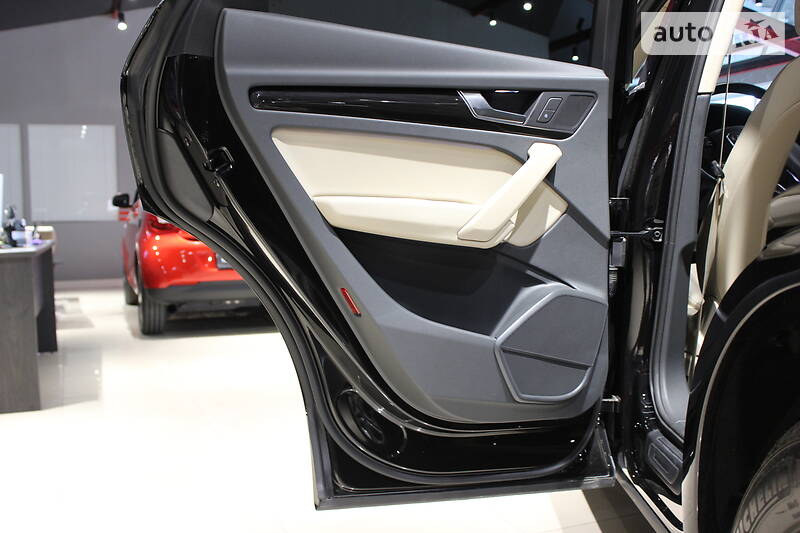 Позашляховик / Кросовер Audi Q5 2018 в Одесі