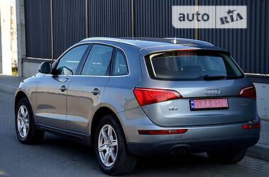 Позашляховик / Кросовер Audi Q5 2010 в 