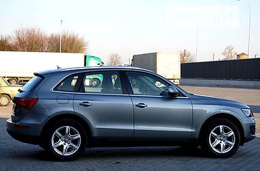 Позашляховик / Кросовер Audi Q5 2010 в 