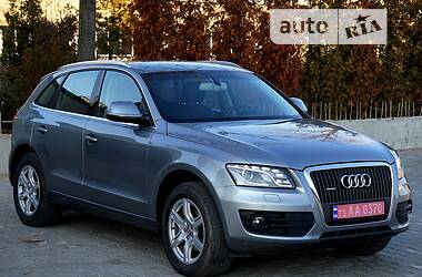 Позашляховик / Кросовер Audi Q5 2010 в 